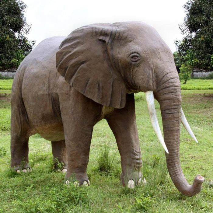 Design Toscano Enormous African Elephant Statue