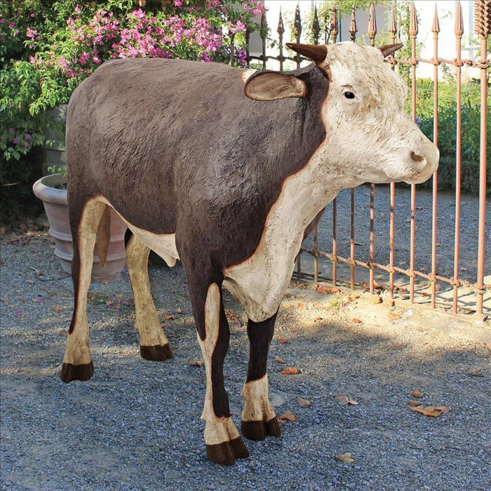 Design Toscano The Grand-Scale Wildlife Animal Collection: Hereford Steer Statue