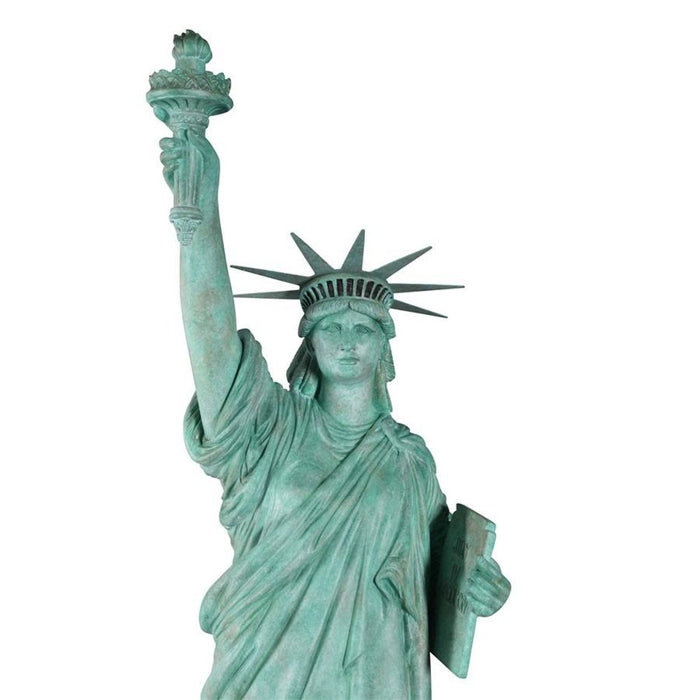 Design Toscano Liberty Enlightening the World Grand-Scale Statue on Pedestal