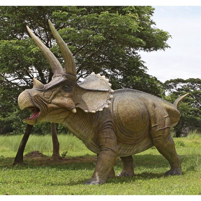 Design Toscano Giant Charging Titan Triceratops Statue