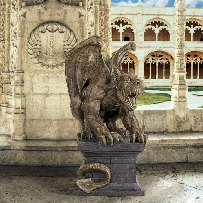 Design Toscano Manchester's Cathedral Gothic Chimera Gargoyle Statue — Time  for a Clock