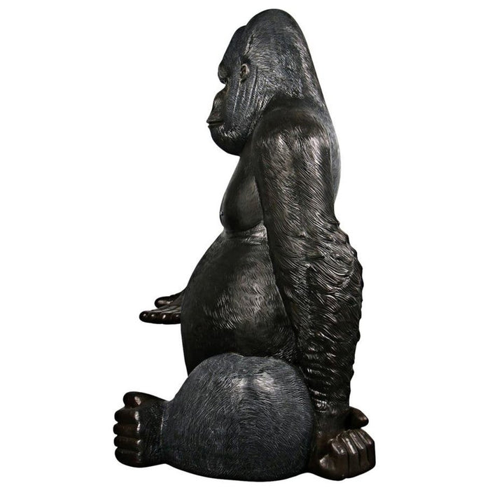 Design Toscano Grande Scale Male Silverback Gorilla Statue